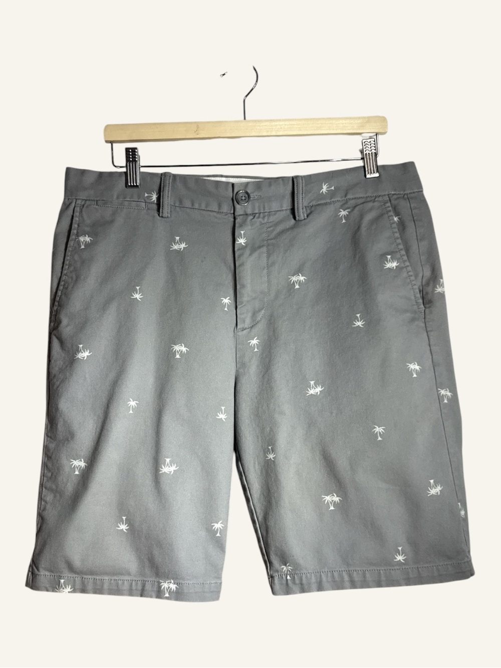 Old Navy Ultimate Slim Chino Shorts Gray with White Palm Trees 10” Inseam 34 W